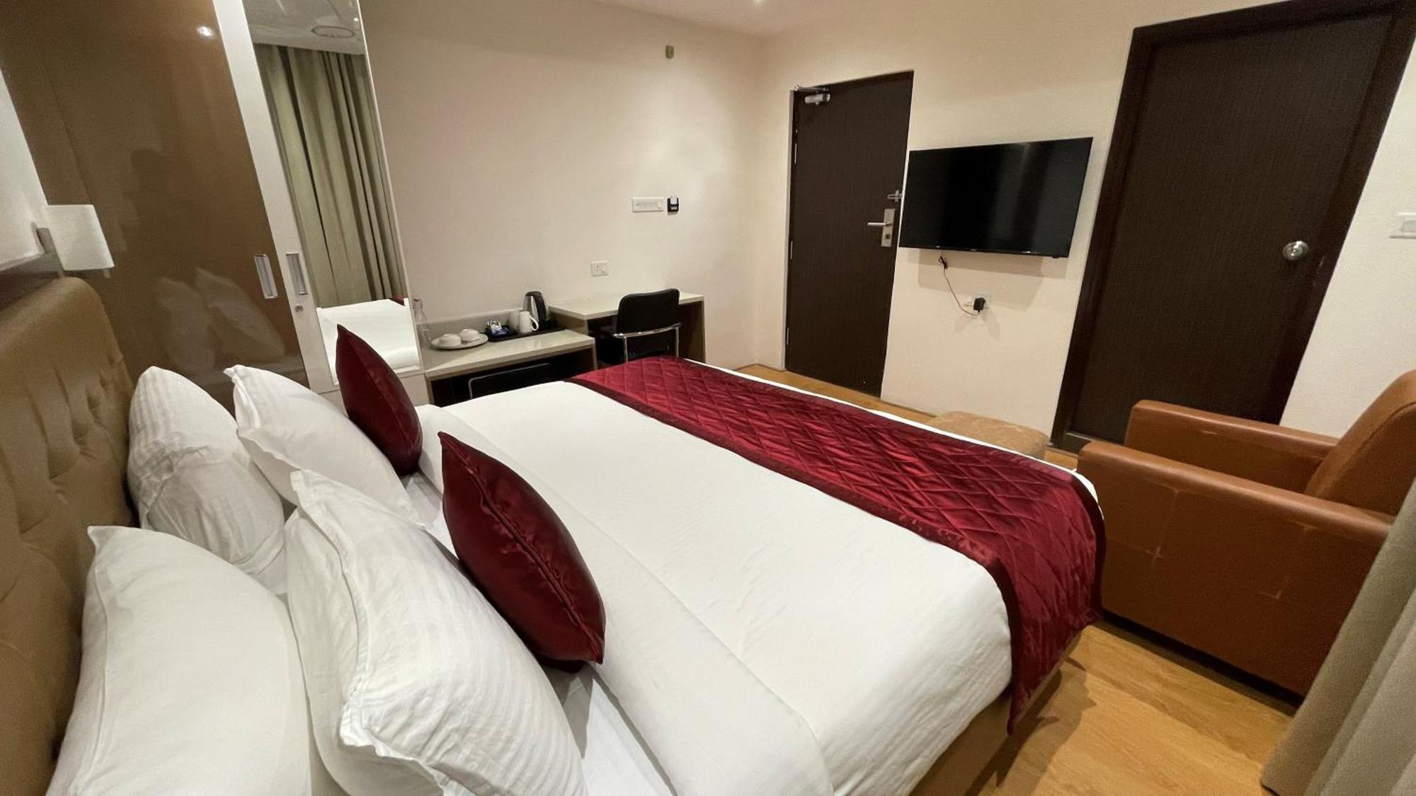 Hotel Silver Cle Hyderabad Ngoại thất bức ảnh
