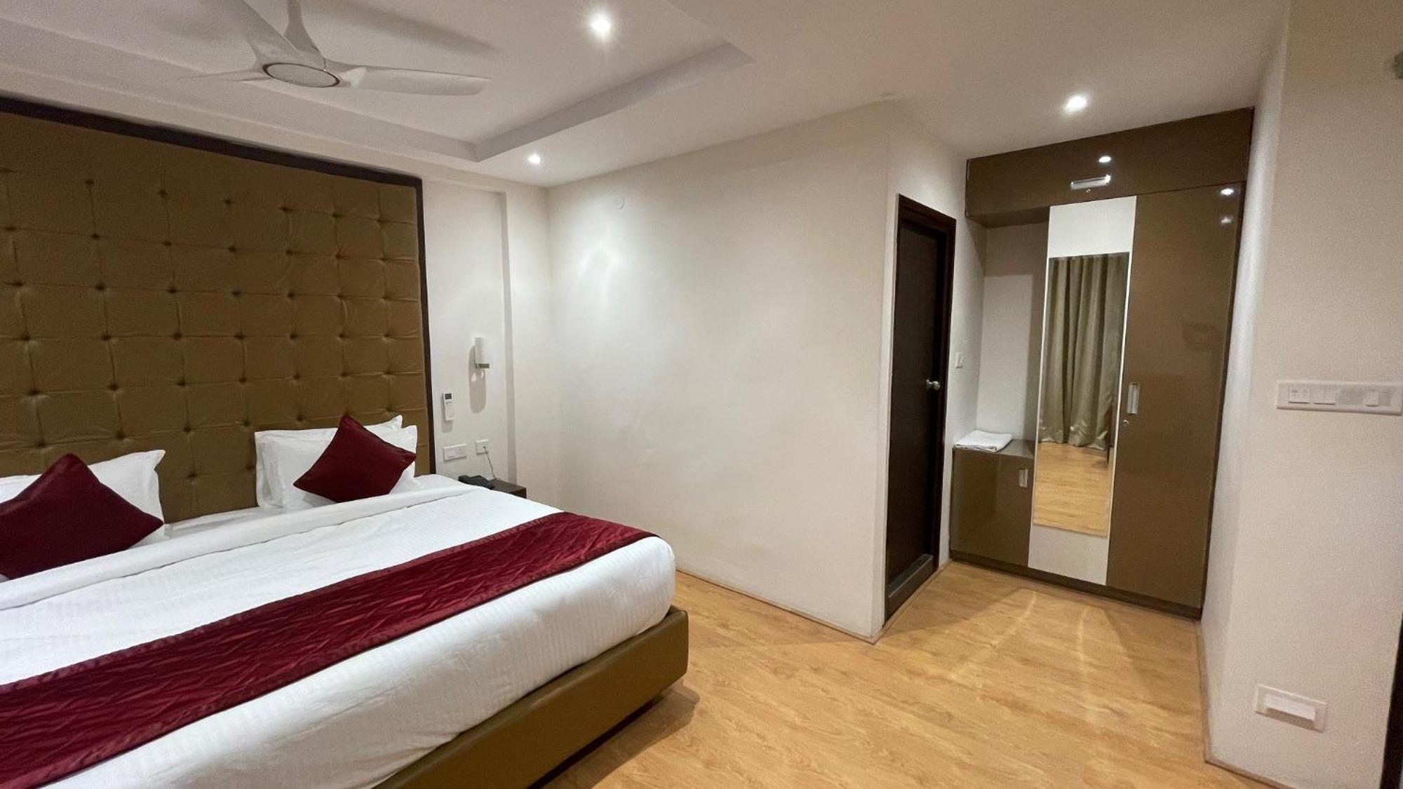 Hotel Silver Cle Hyderabad Ngoại thất bức ảnh